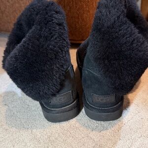 UGG Black Sheepskin Ankle Boots Size 7